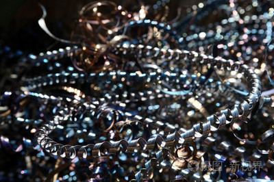 回到抽象金屬切屑